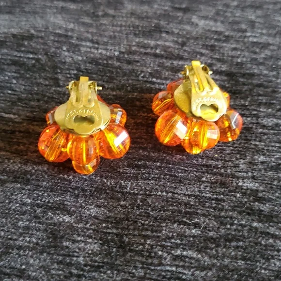 Vintage West Germany Amber Clip On Orange Faceted Beaded Cluster Flower Earrings - Picture 6 of 15